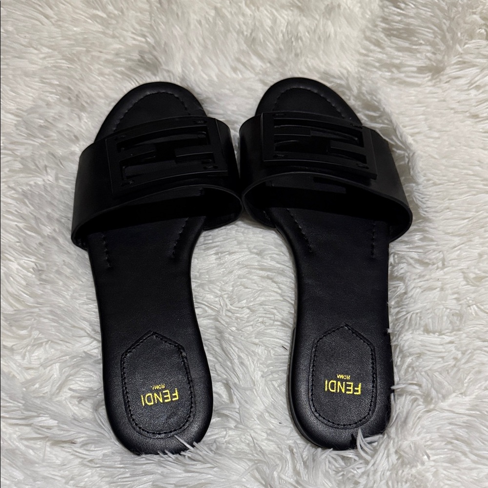 Fendi Black Logo Cutout Slide Sandals - Picture 2 of 7